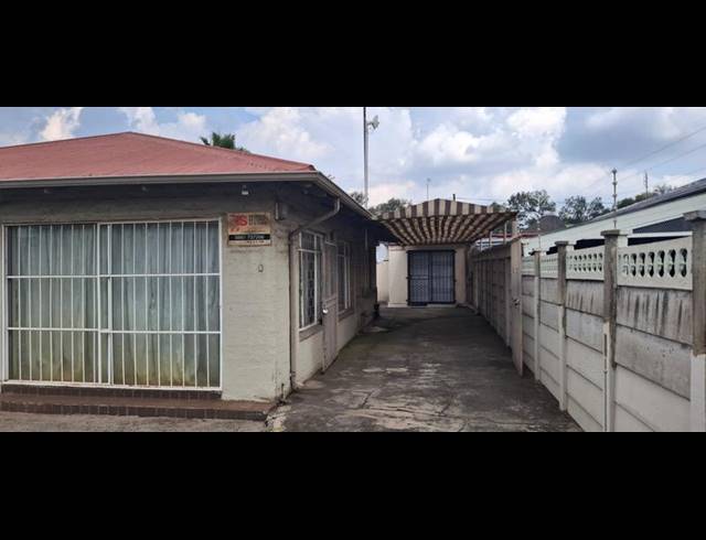 3 BEDROOM HOUSE FOR SALE IN VANDERBIJLPARK CW 3